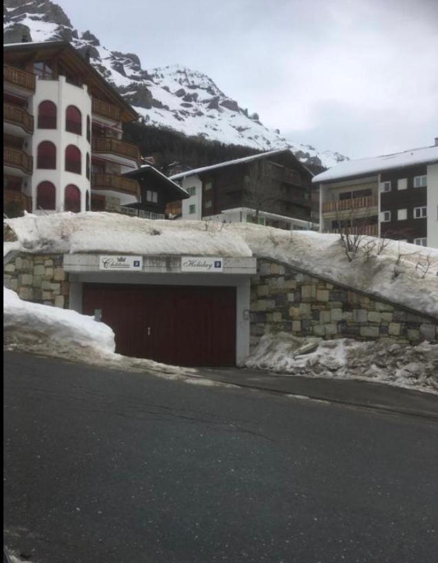 Holiday 88 Leukerbad Esterno foto
